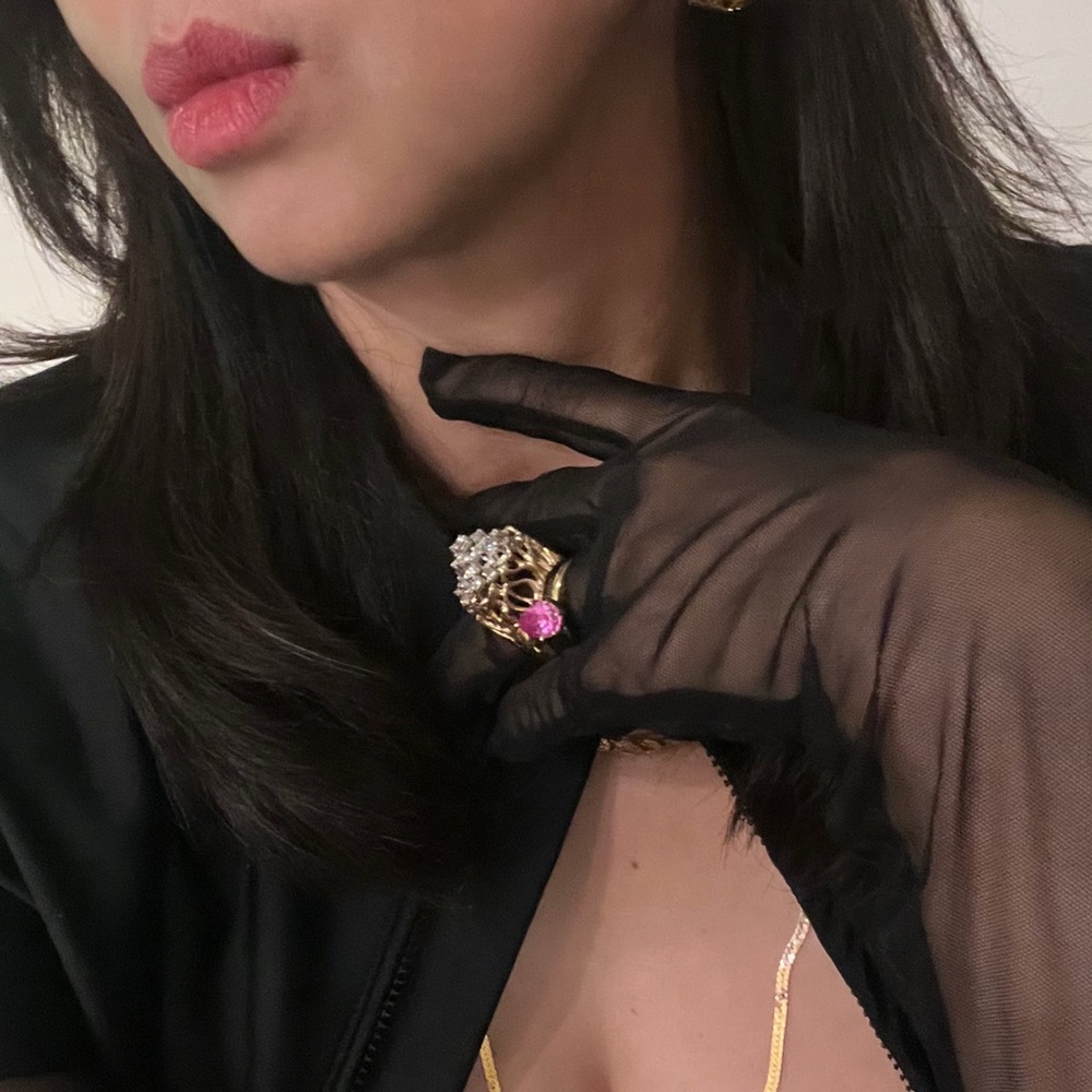 ✨Cropped top with built in mesh gloves Zip-Front Long Sleeves ✨